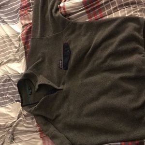 Men’s Patagonia snap pullover